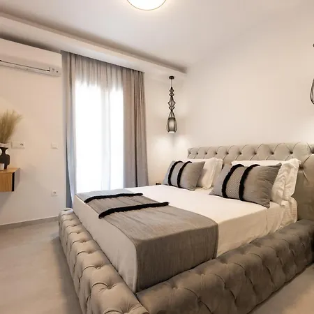 Апартаменты Aeron And Naxos *