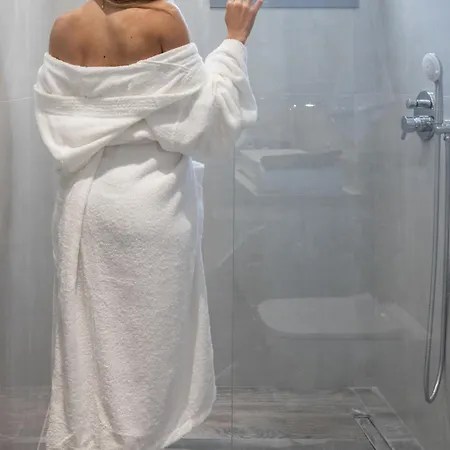 Aeron And Naxos * Айя-Анна